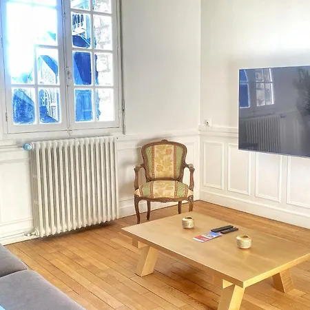 Apartment Domfront-bnb : Chic & Confort