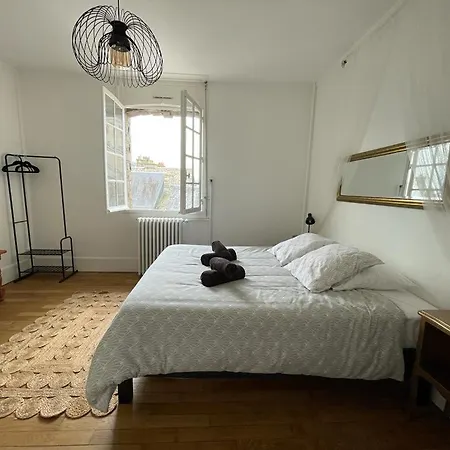Domfront-bnb : Chic & Confort Apartment
