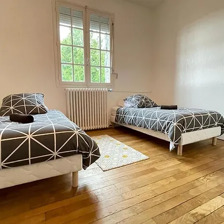 Domfront-bnb : Chic & Confort Apartment